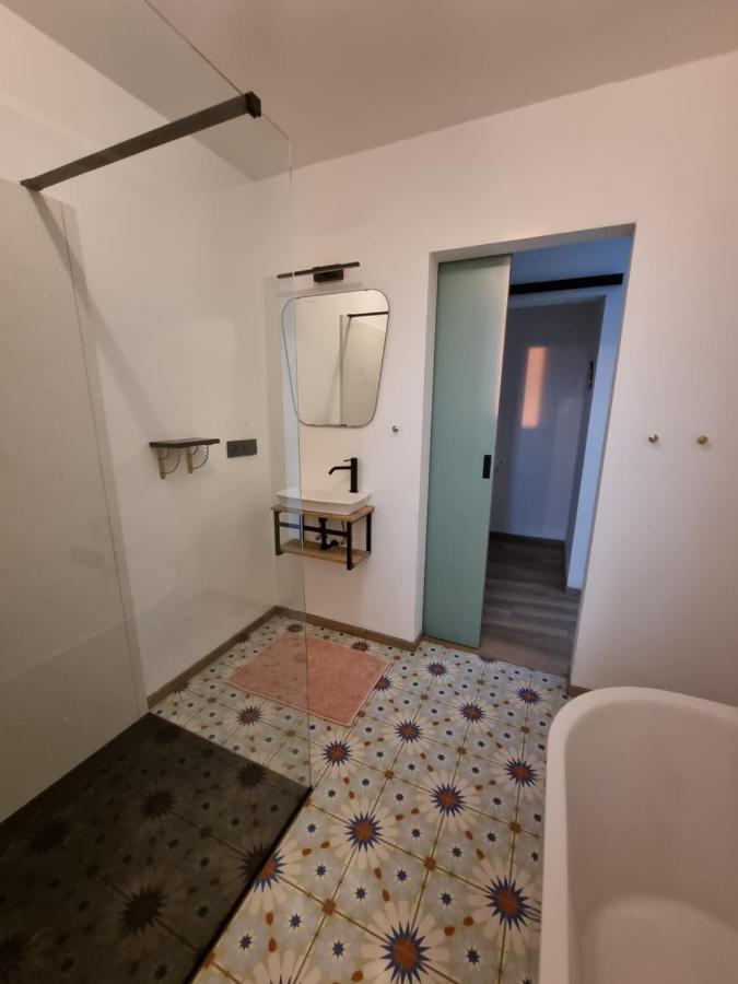 Cerf, Ouvre-Moi B&B Rochefort Eksteriør billede