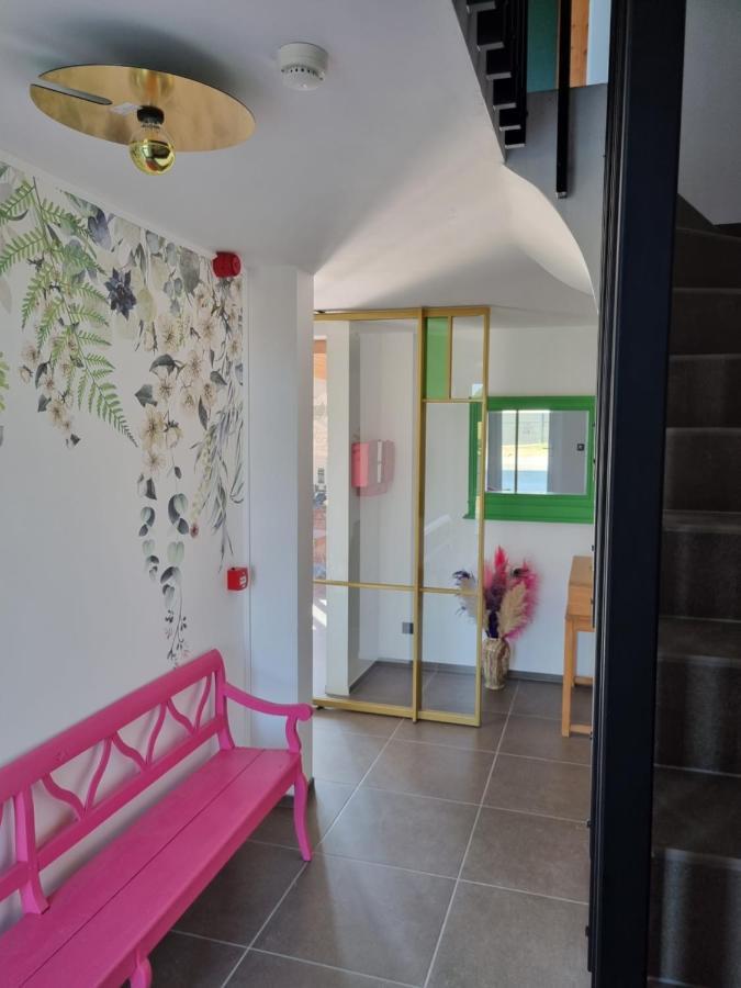 Cerf, Ouvre-Moi B&B Rochefort Eksteriør billede