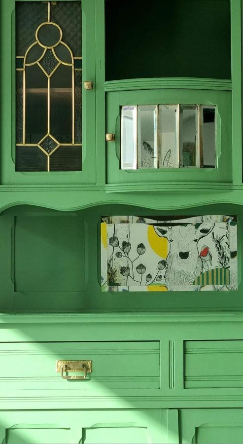 Cerf, Ouvre-Moi B&B Rochefort Eksteriør billede